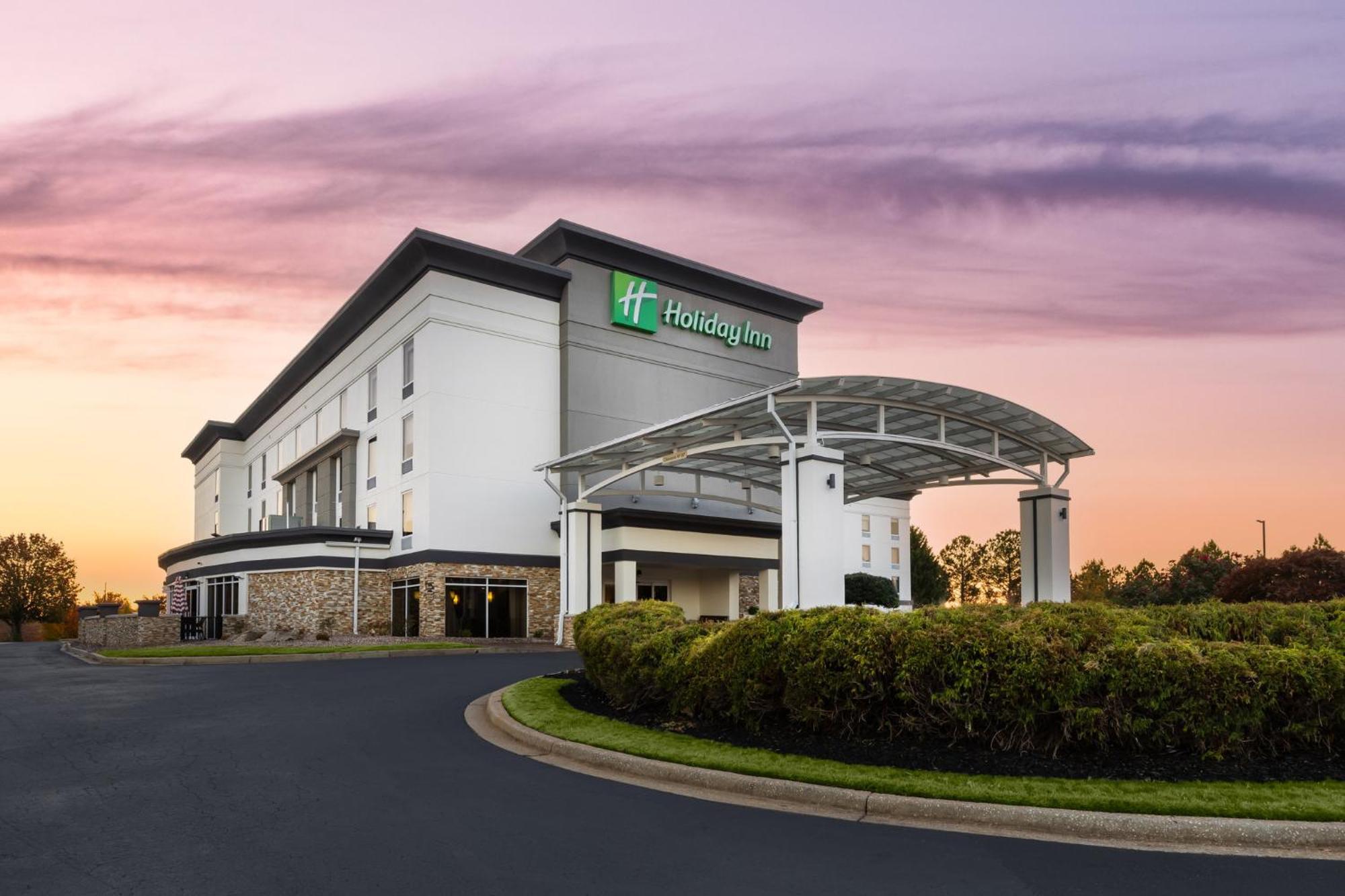 Hotel By Ihg 3*