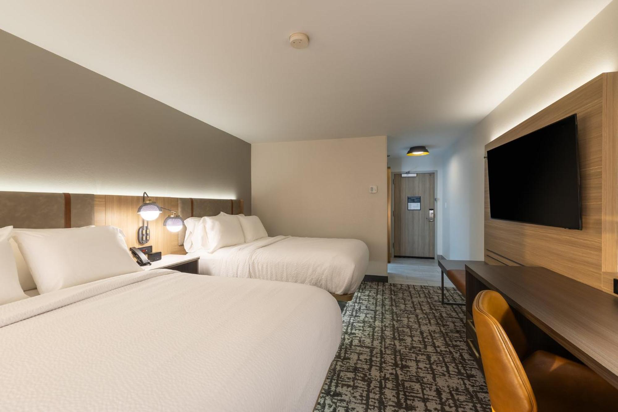 By Ihg Hotel 3*
