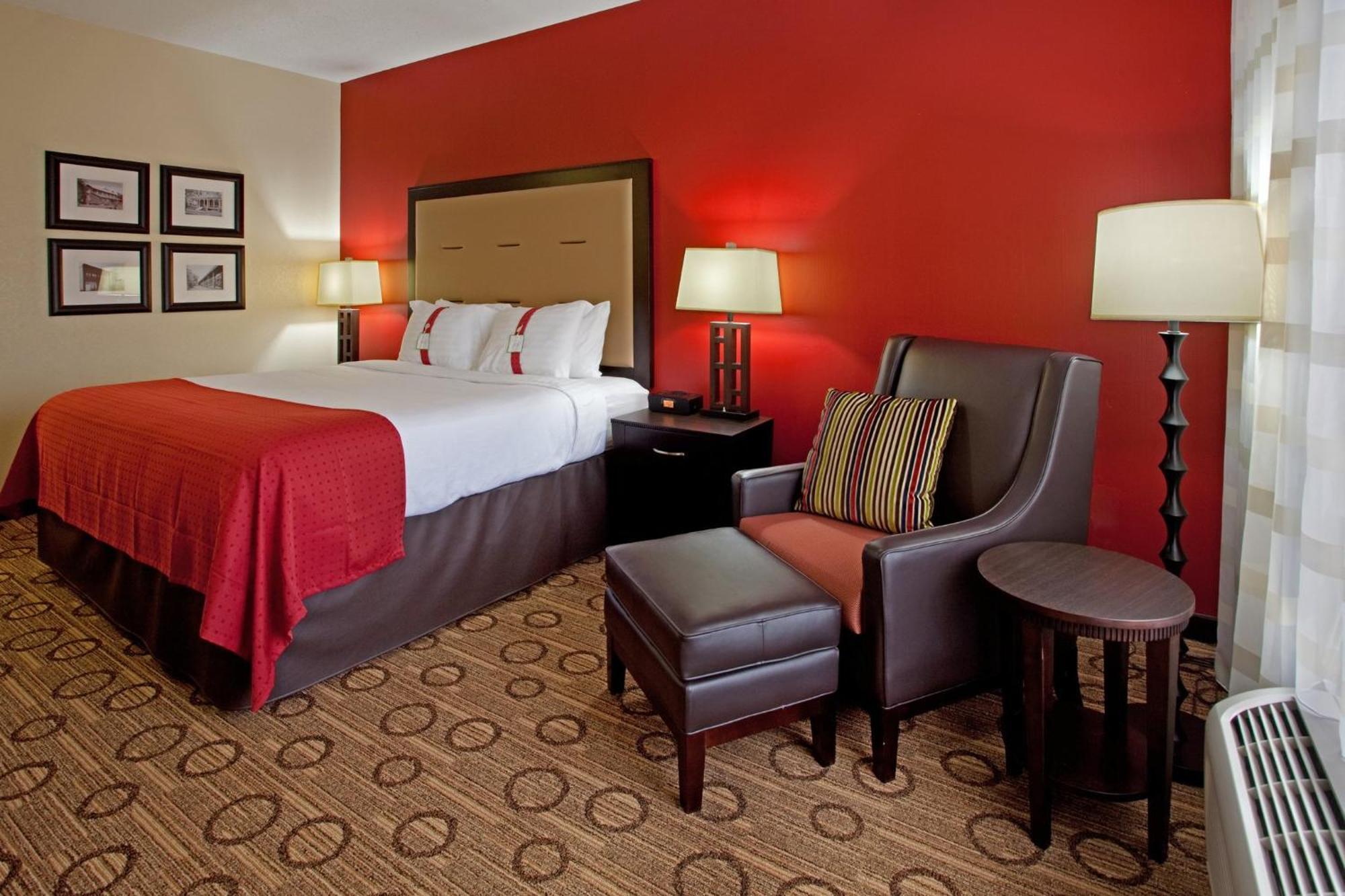 By Ihg