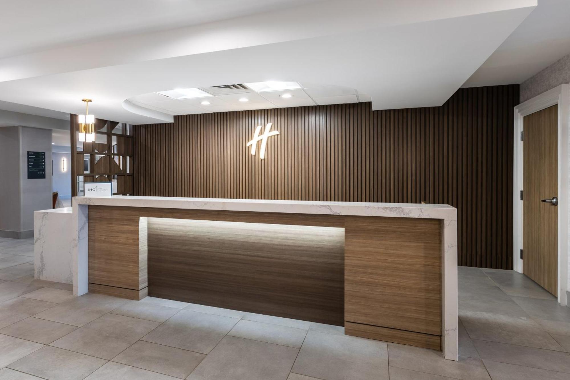 Hotel By Ihg